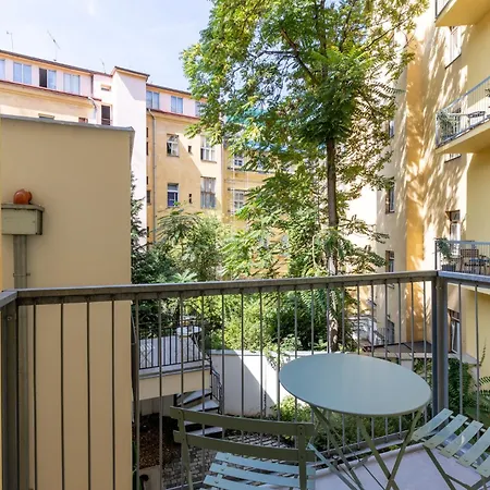 Klidny A Stylovy U Vaclavskeho Namesti Apartment Prague