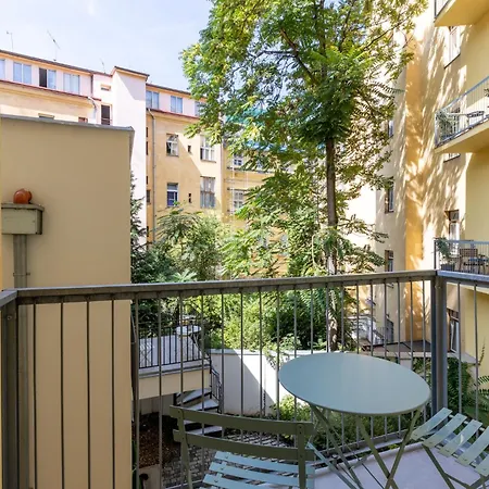 Quiet And Stylish Near Wenceslas Square Apartament Praga