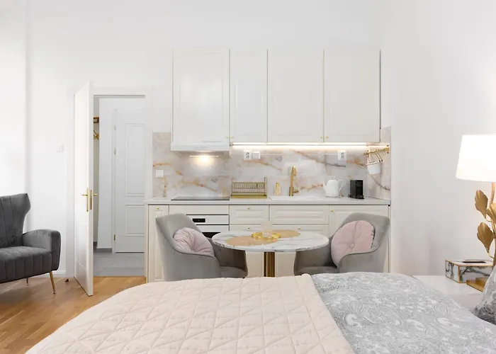 Apartament Quiet And Stylish Near Wenceslas Square Praga